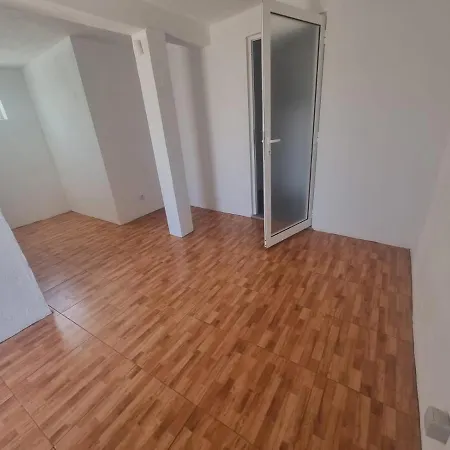 Natura House Nyaraló *